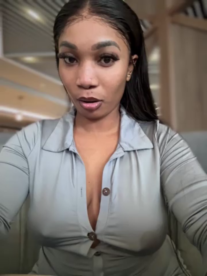 __Nessa__