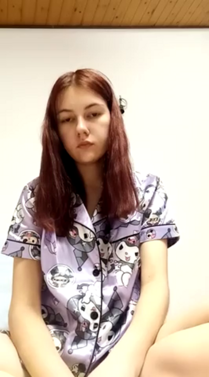 ella_grays