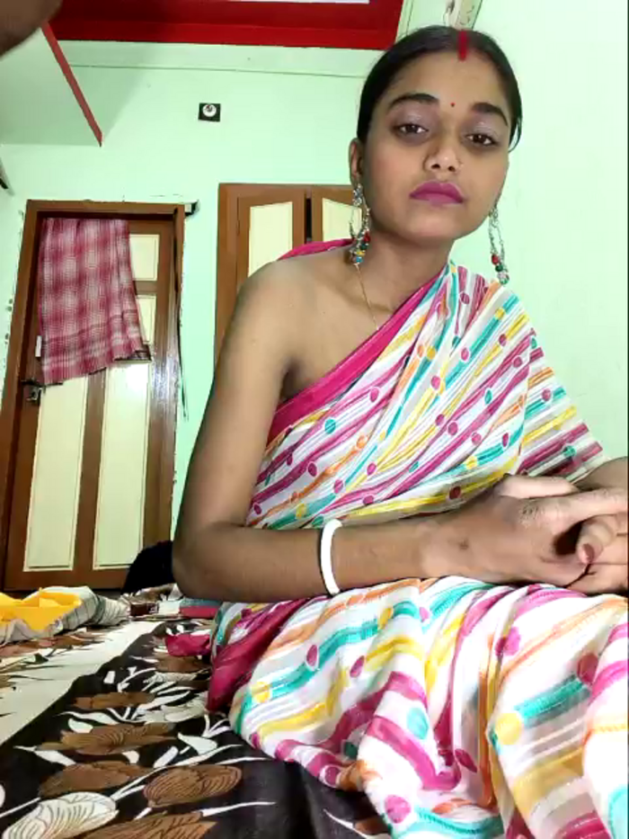 Hotbhabhi85