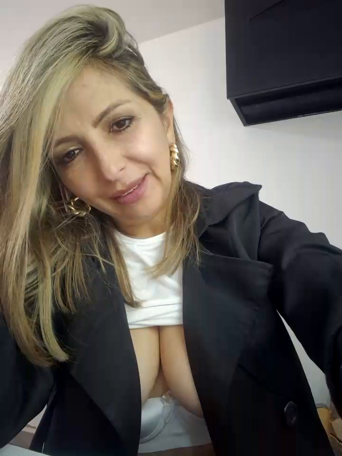 _Abril-Office1