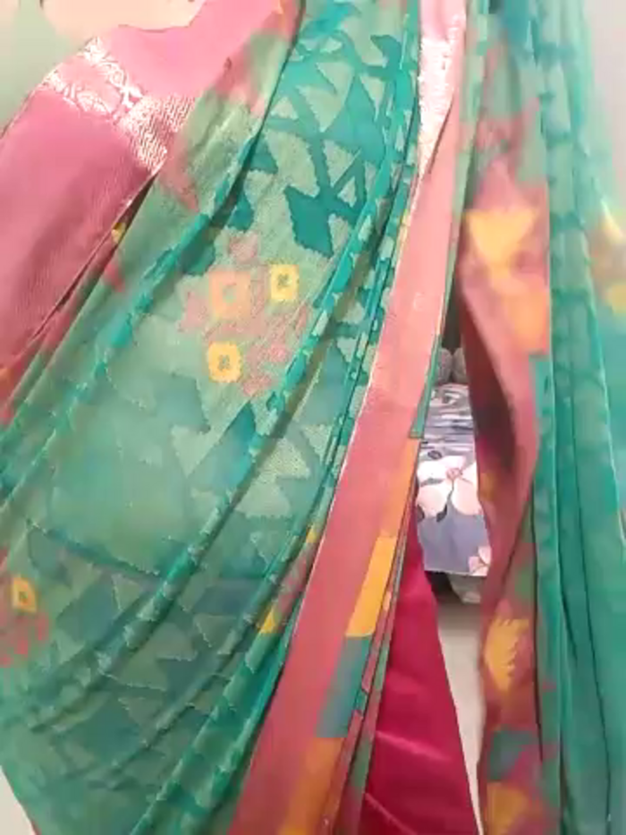 kaamuk_shweta