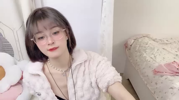 Mia-688-