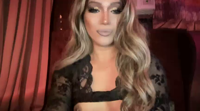 Lo_la_69