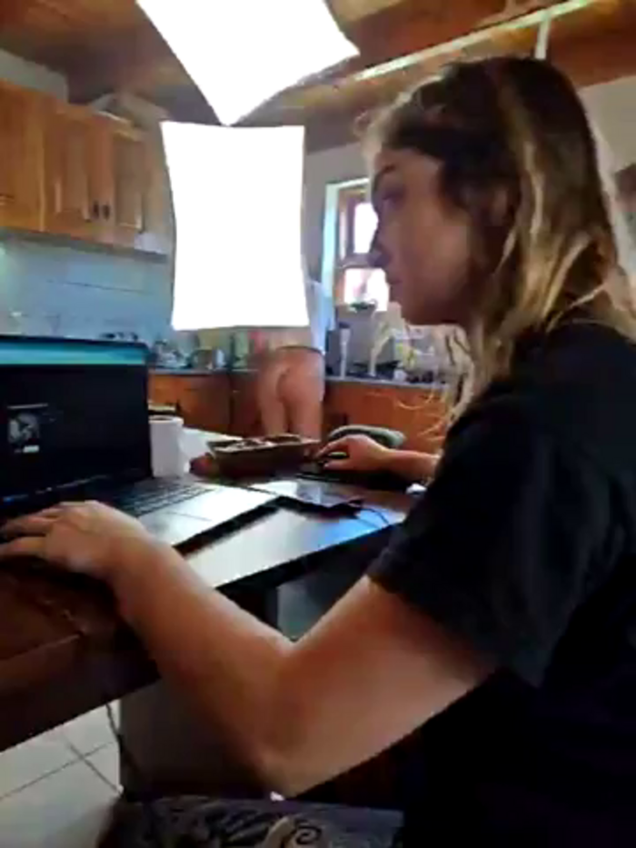 Elnonoykeila77