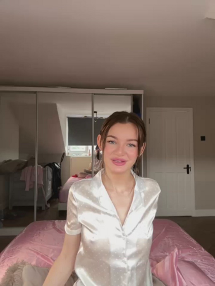 MeganMillerUK