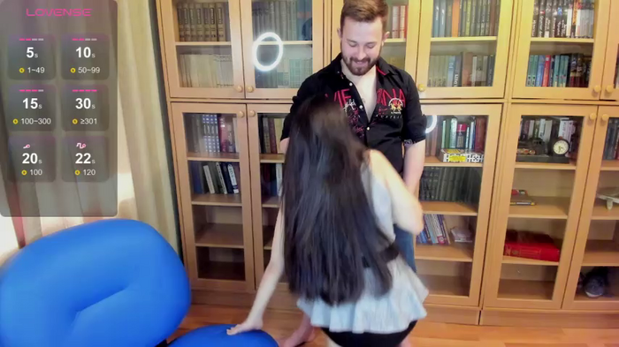 NikkiNSerdron
