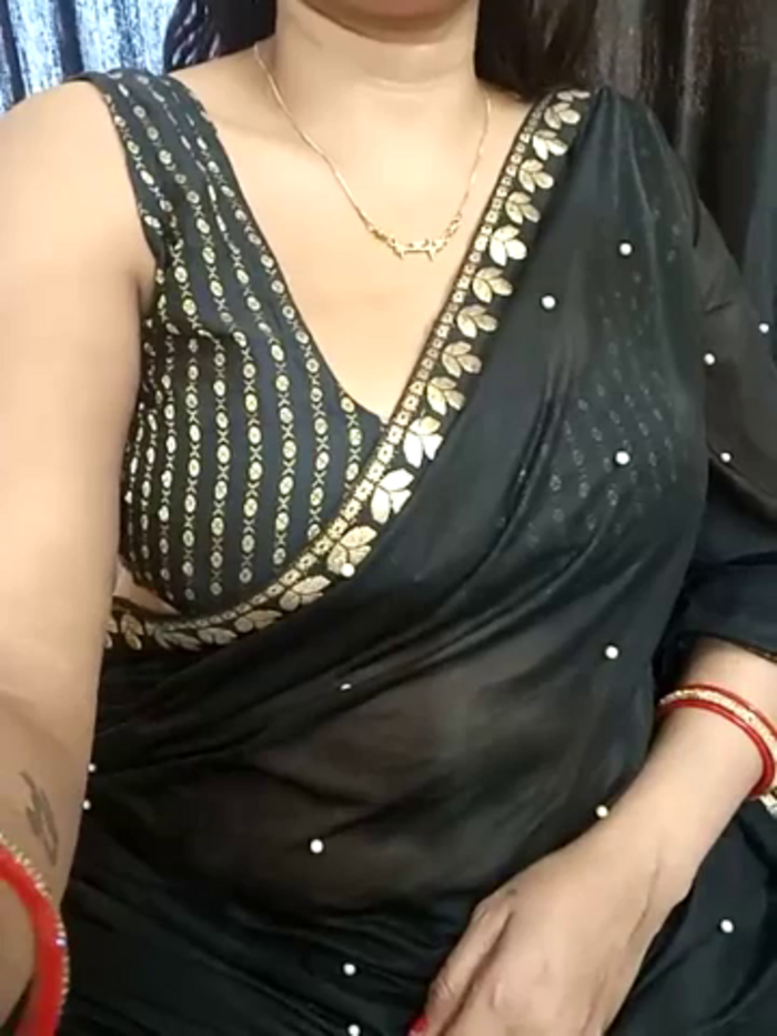 kaamuk_shweta