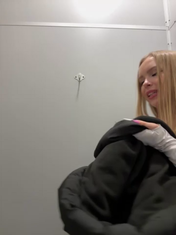 mur_girl