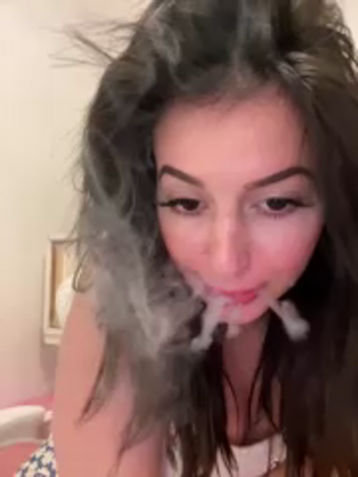 Hot_malak