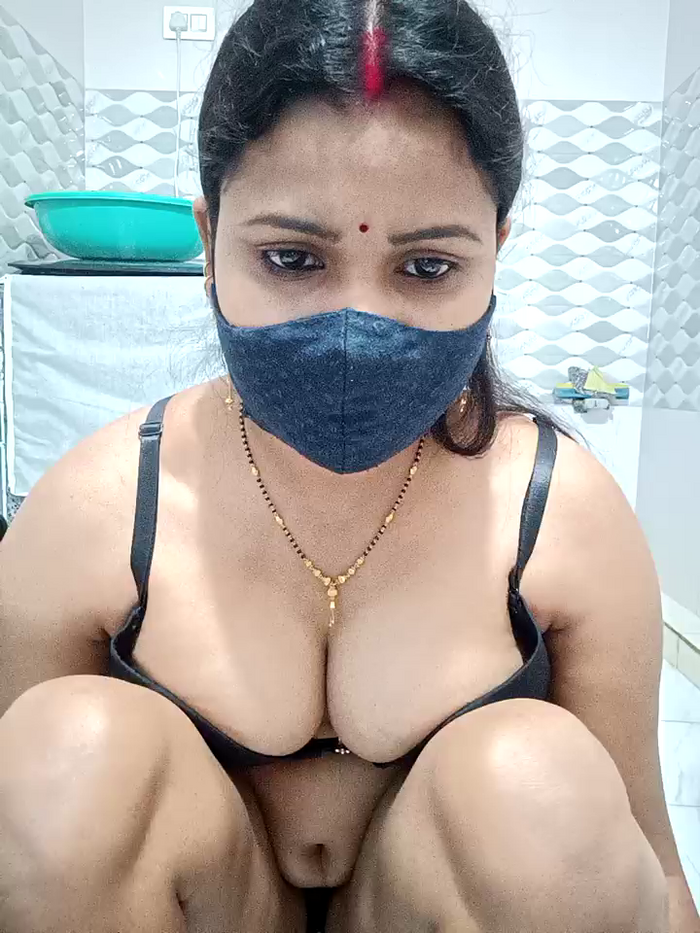 Anu-sexy-cpl