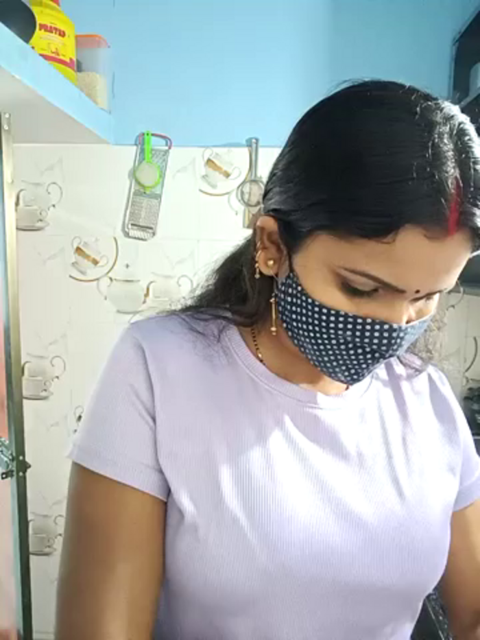 Anu-sexy-cpl