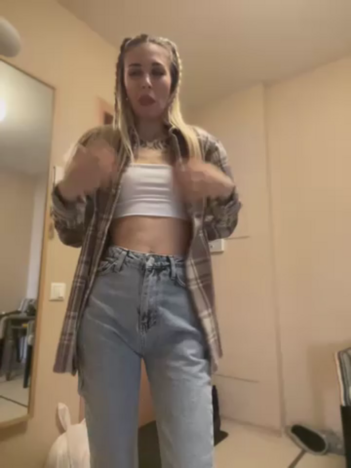 Charming_Ritta