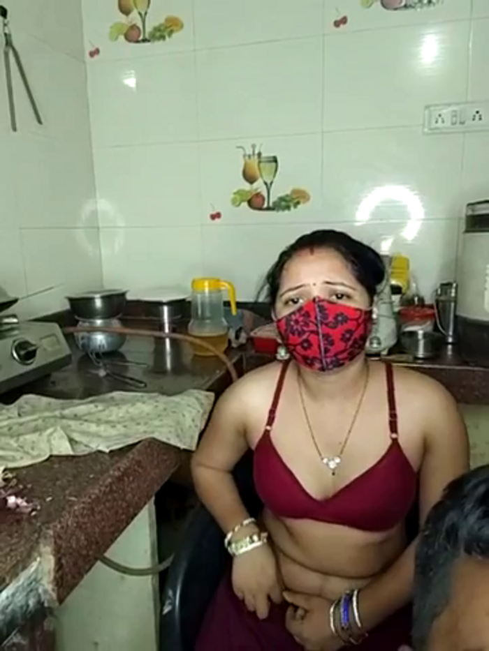 DesiRiya77