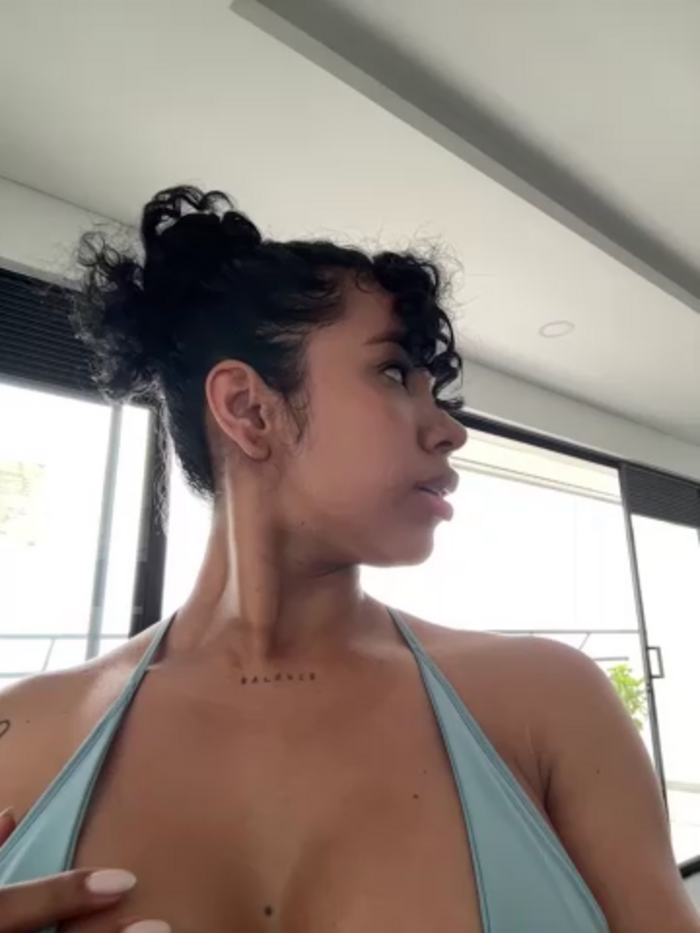 Brunettexio