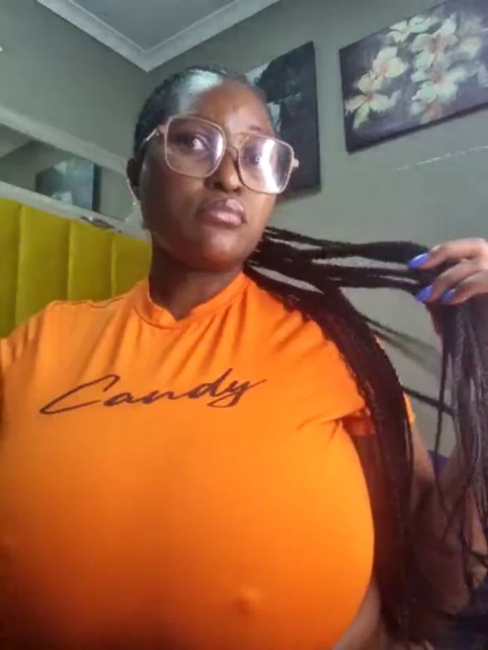 Bustygoddess32