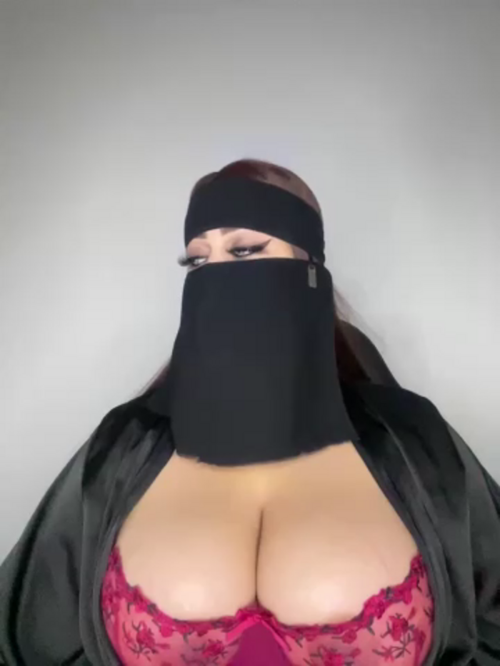 QueenDina777