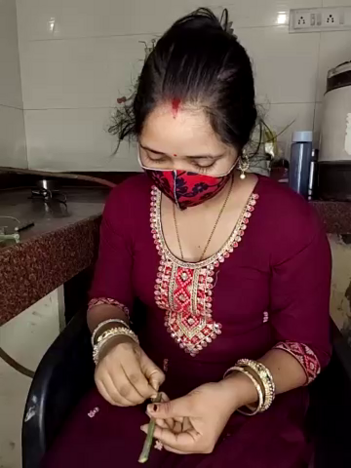 DesiRiya77