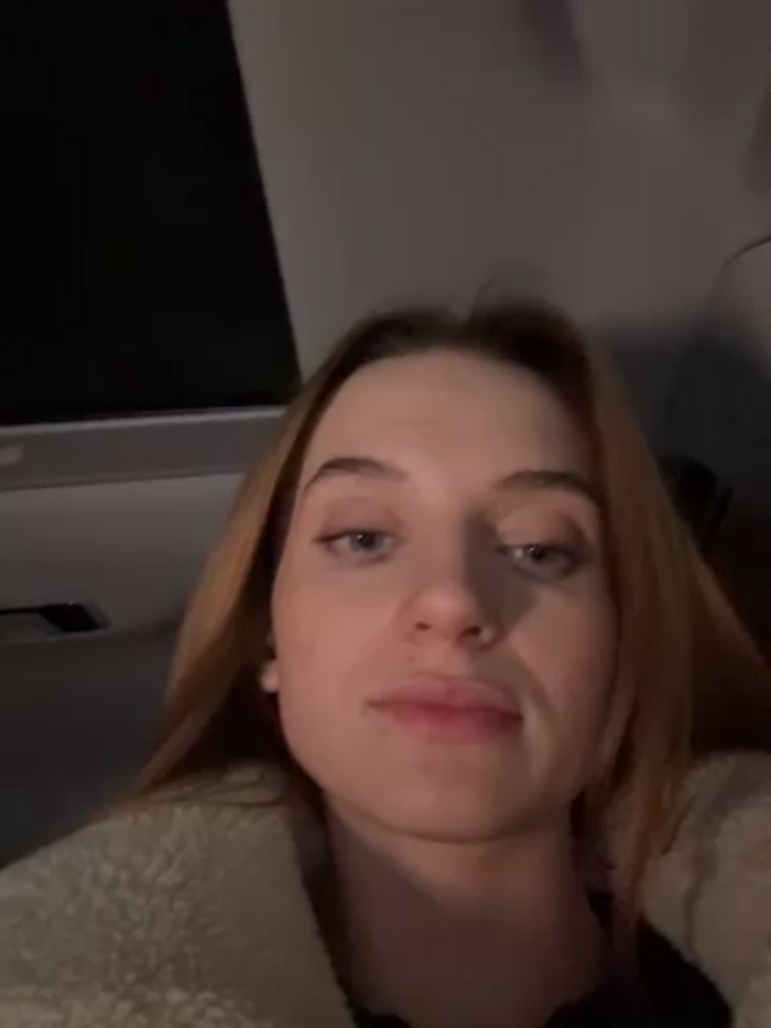 -AngelAri-