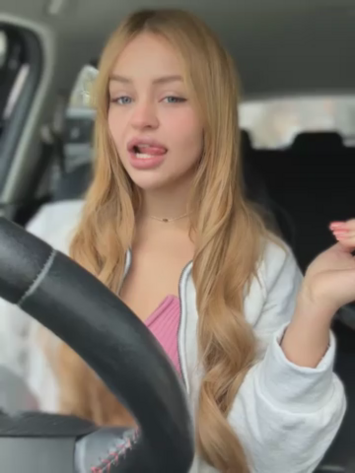 AngelinaTeller