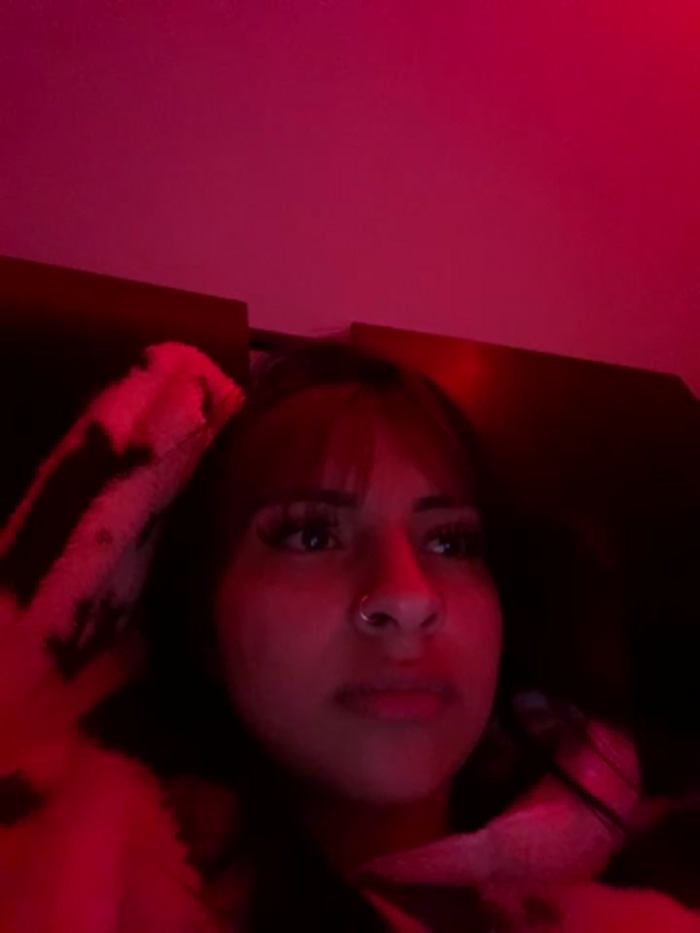 Hilary_pinkk
