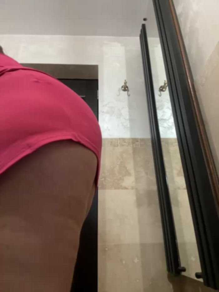 ladywithbigass