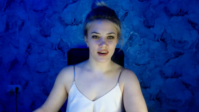 nika_gold1