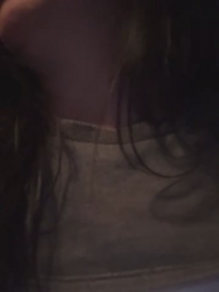 YoungHotMom_