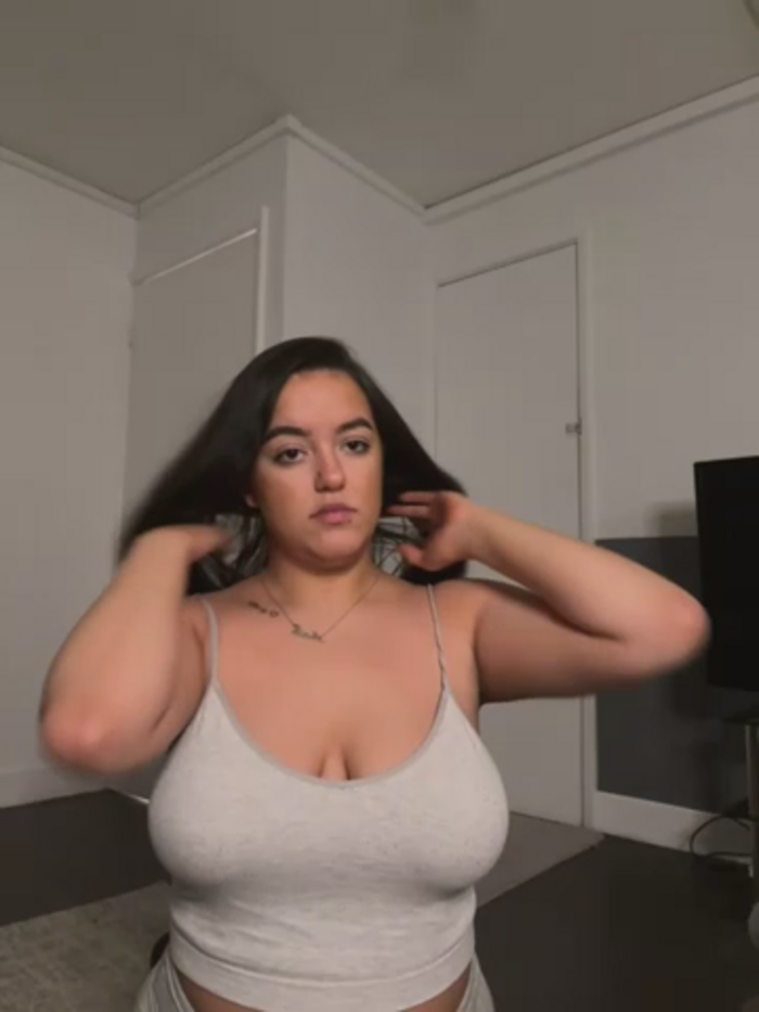 shelovesc
