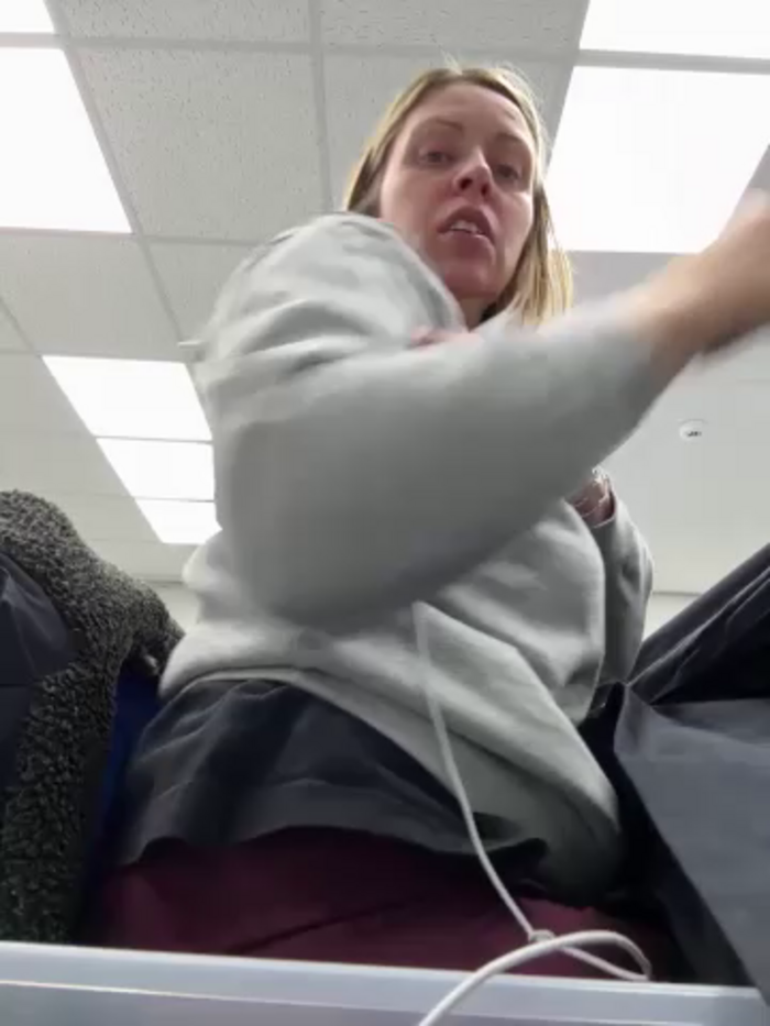DirtyBanteringBlonde