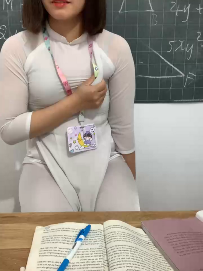 Schoolgirl_6969