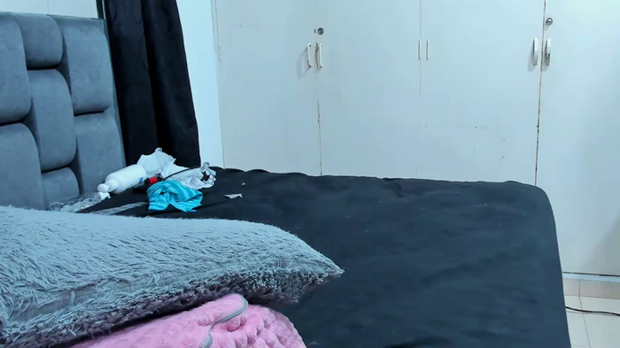 Couple_Gold69