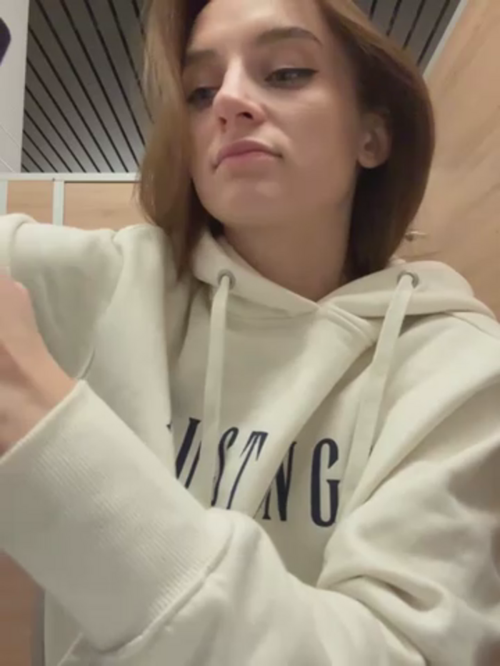 -AngelAri-