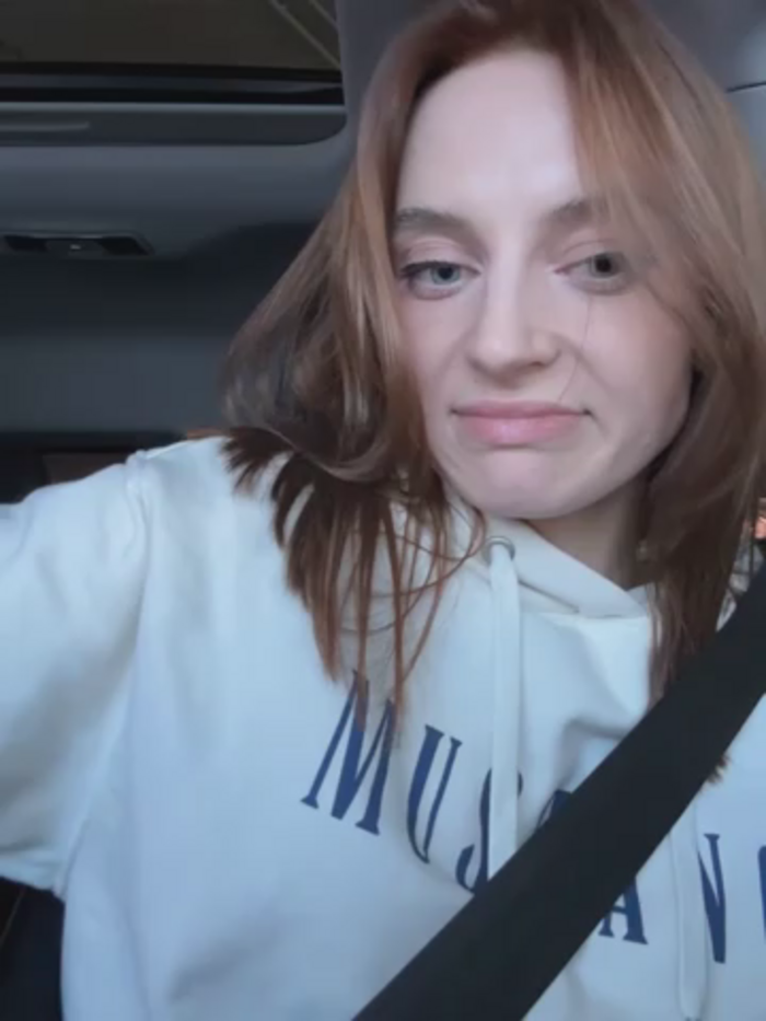 -AngelAri-