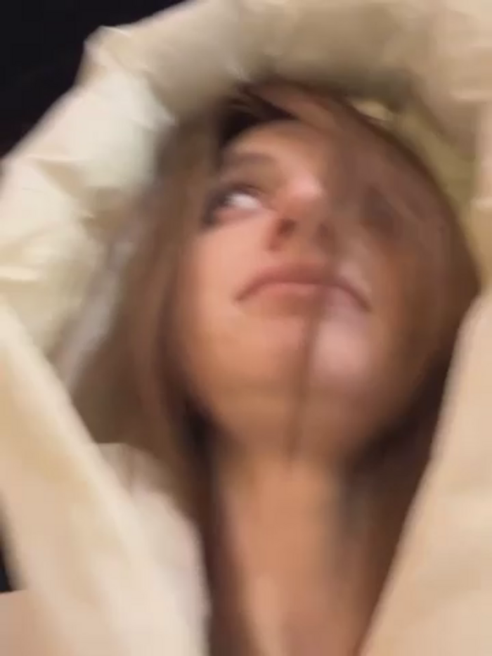 -AngelAri-