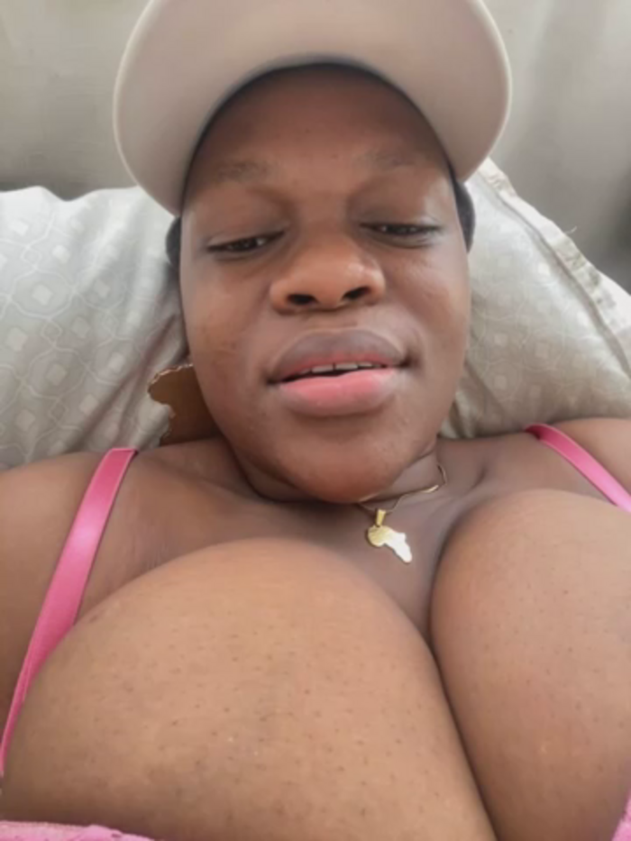Boneca25