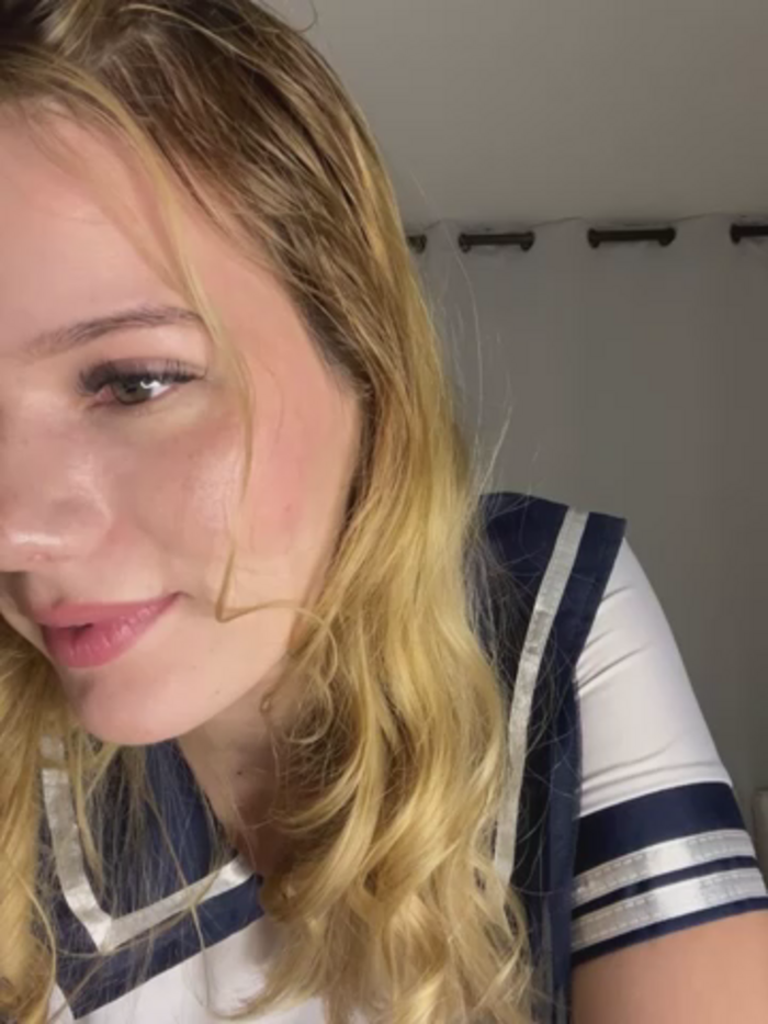 NicoleCut