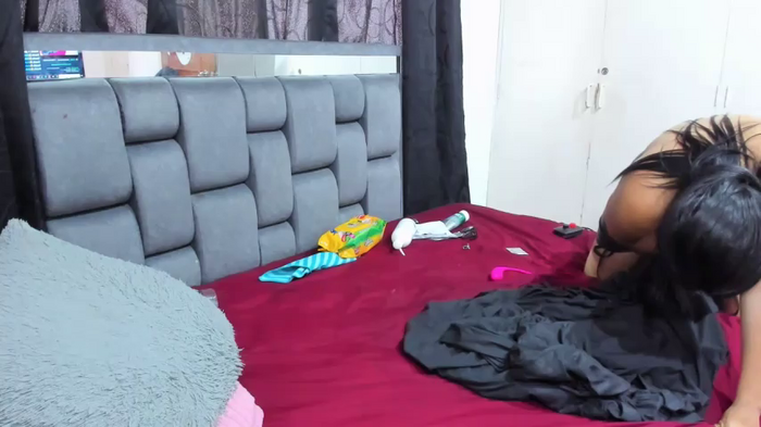 Couple_Gold69