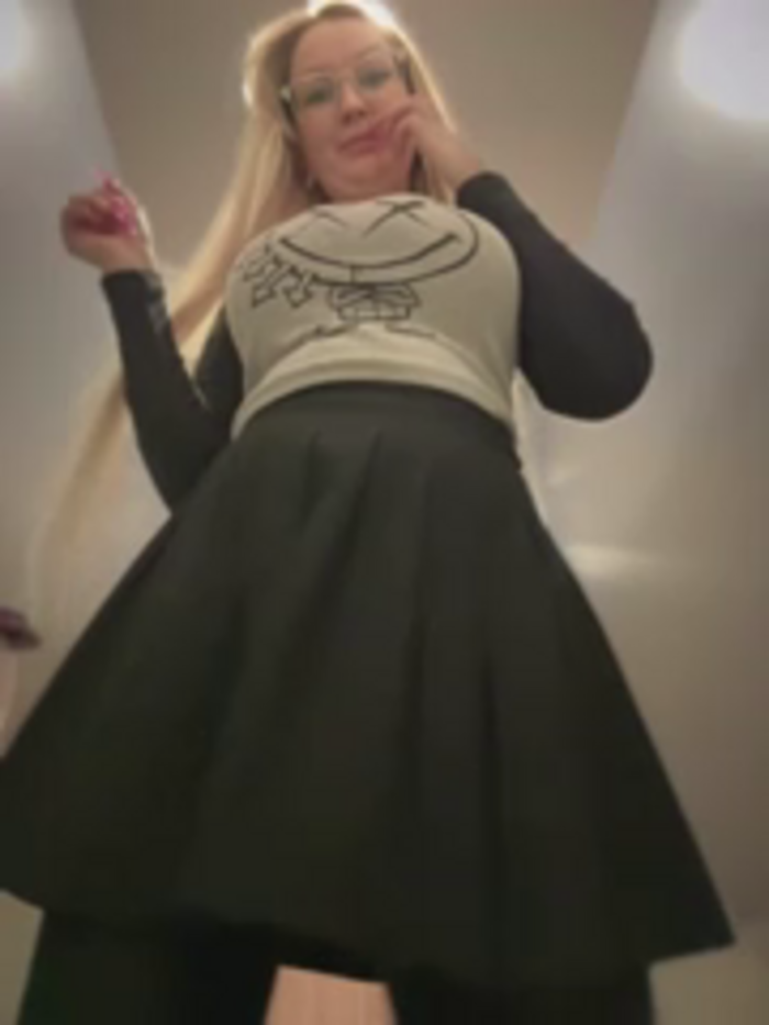 Teya_moon_