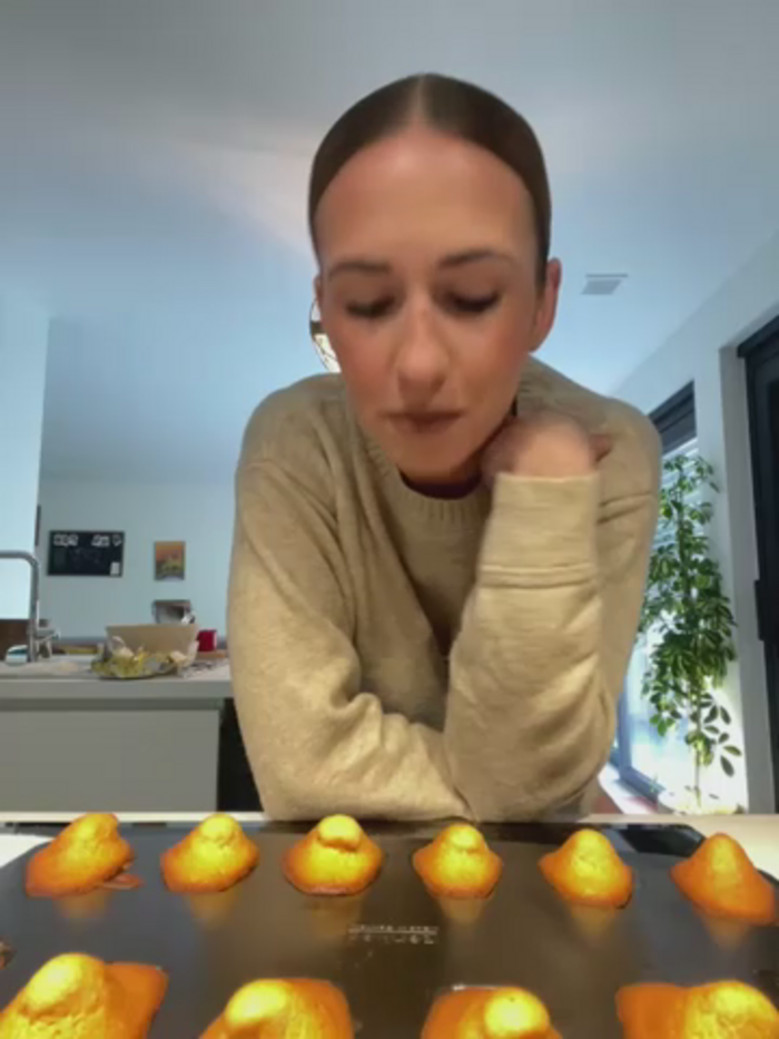 lola_tentatiion