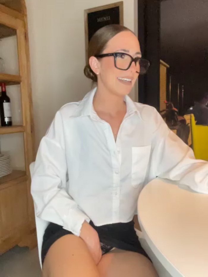 lola_tentatiion
