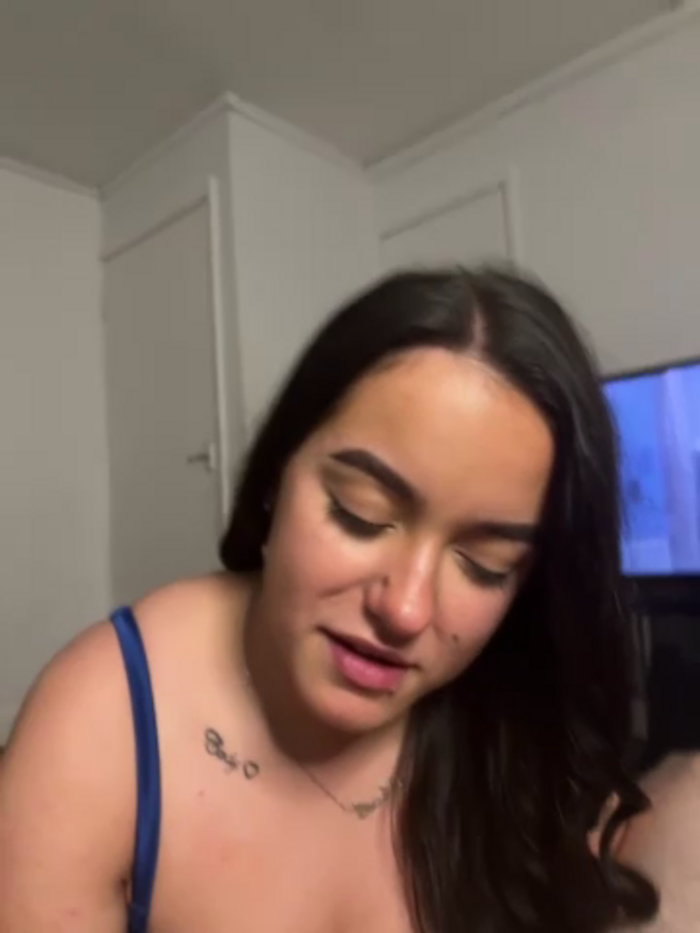 shelovesc