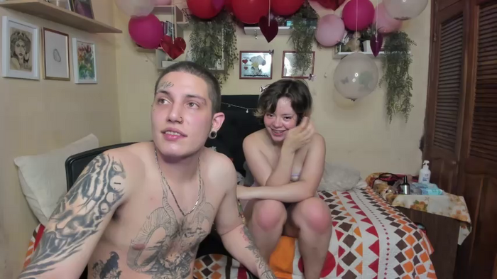 Blondandtattoofaced