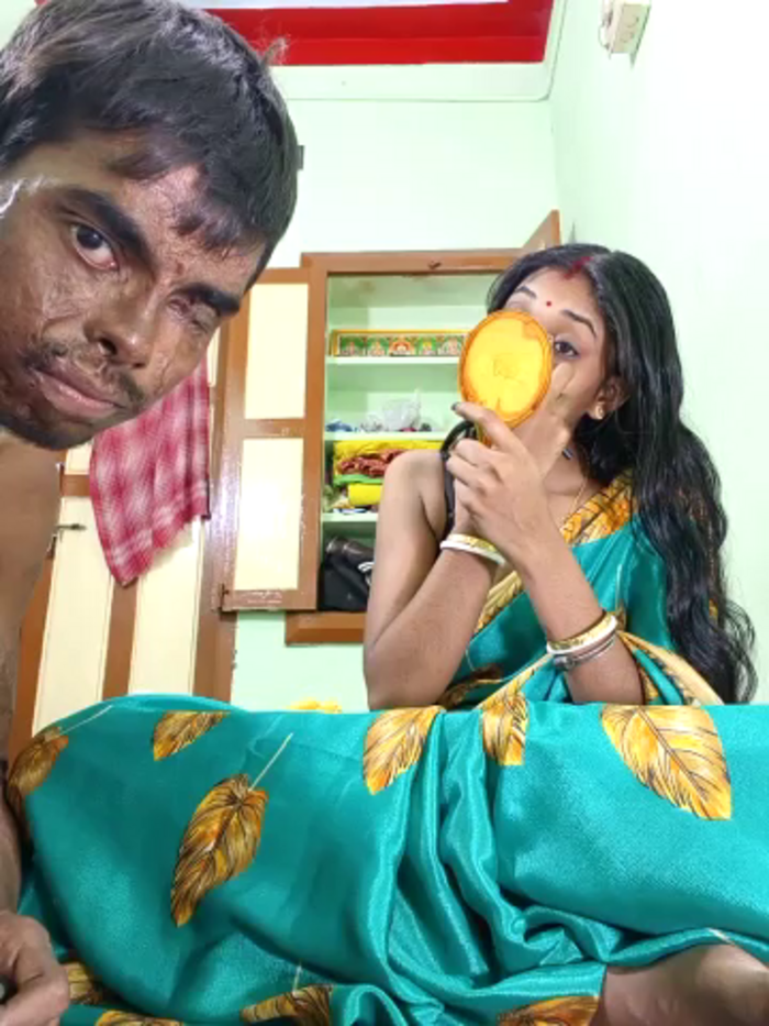 Hotbhabhi85