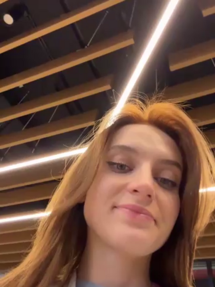 -AngelAri-
