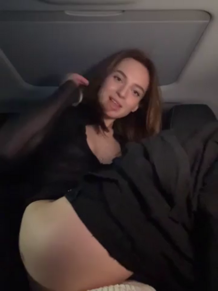 -AngelAri-