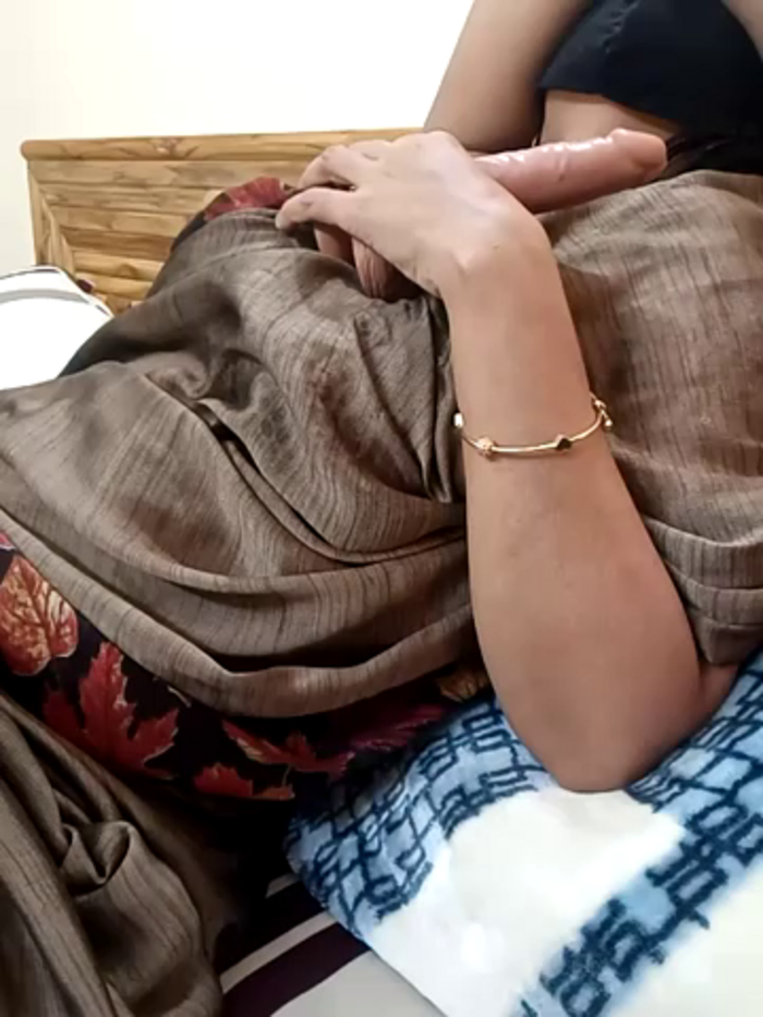 kaamuk_shweta