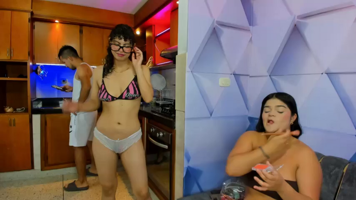 royalgirls_x