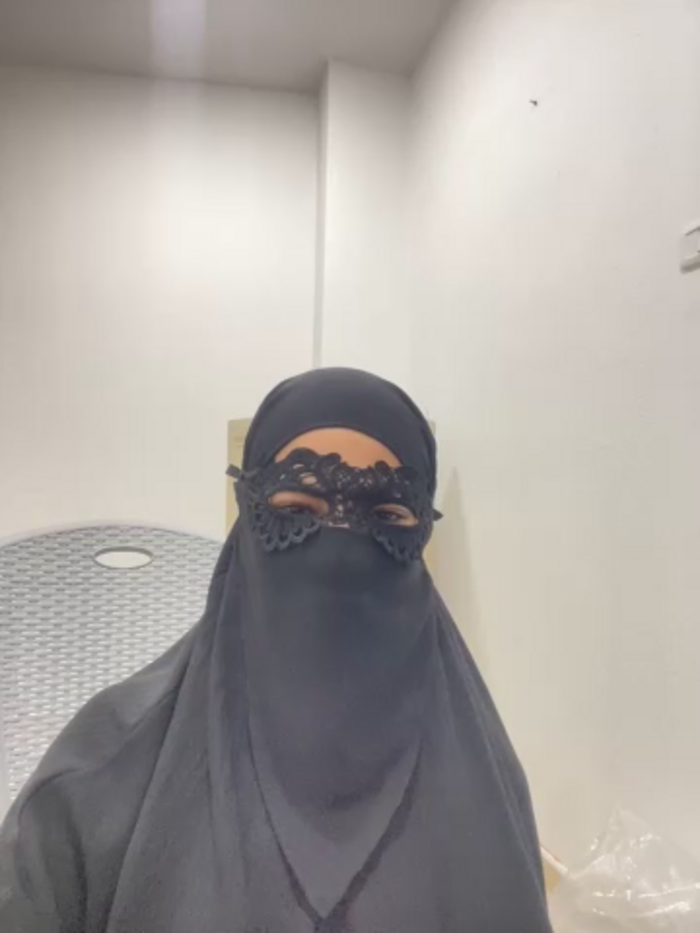 Hijabi_HotGirls