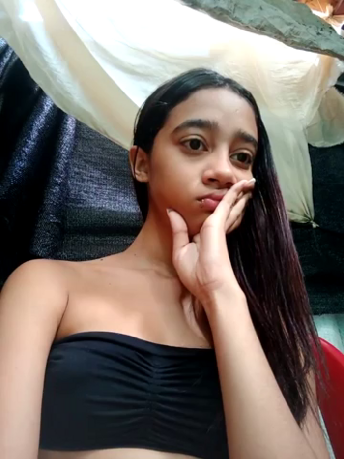 Zoe_Sweett18