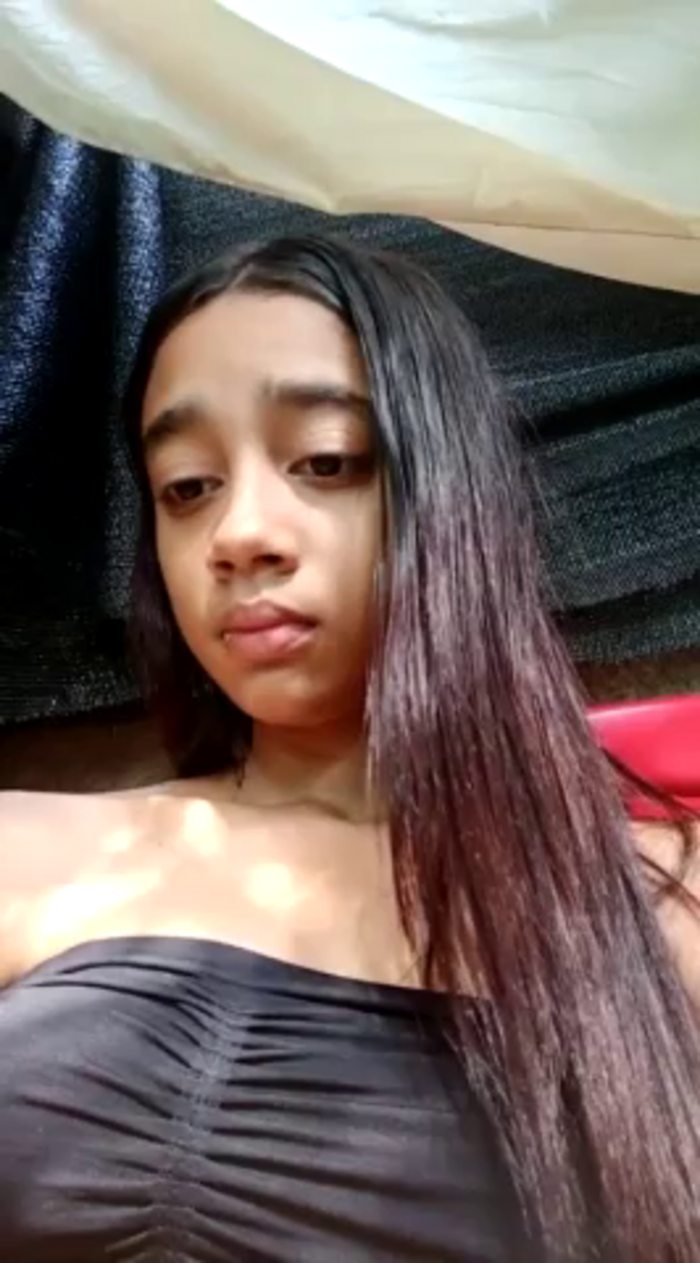 Zoe_Sweett18